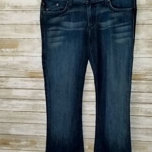 Rock & Republic Book cut jeans. Size 32
